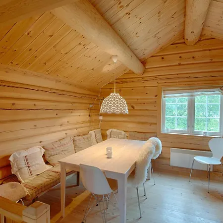 Peaceful Close To Center&nature Semesterbostad